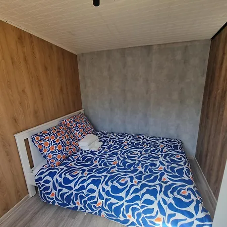 Mazi House ヤスタルニャ